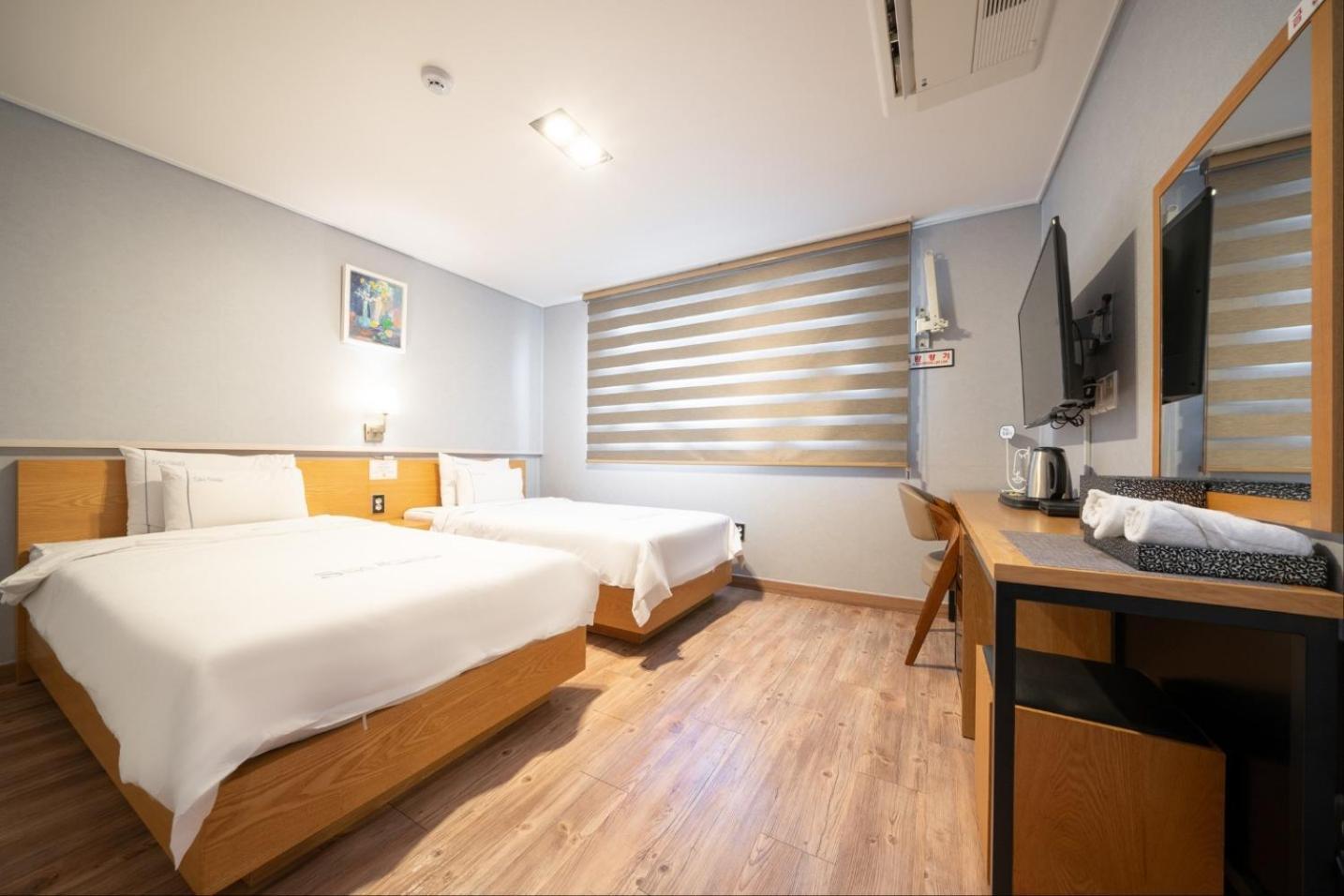 Sea Star Hostel Yeosu Extérieur photo