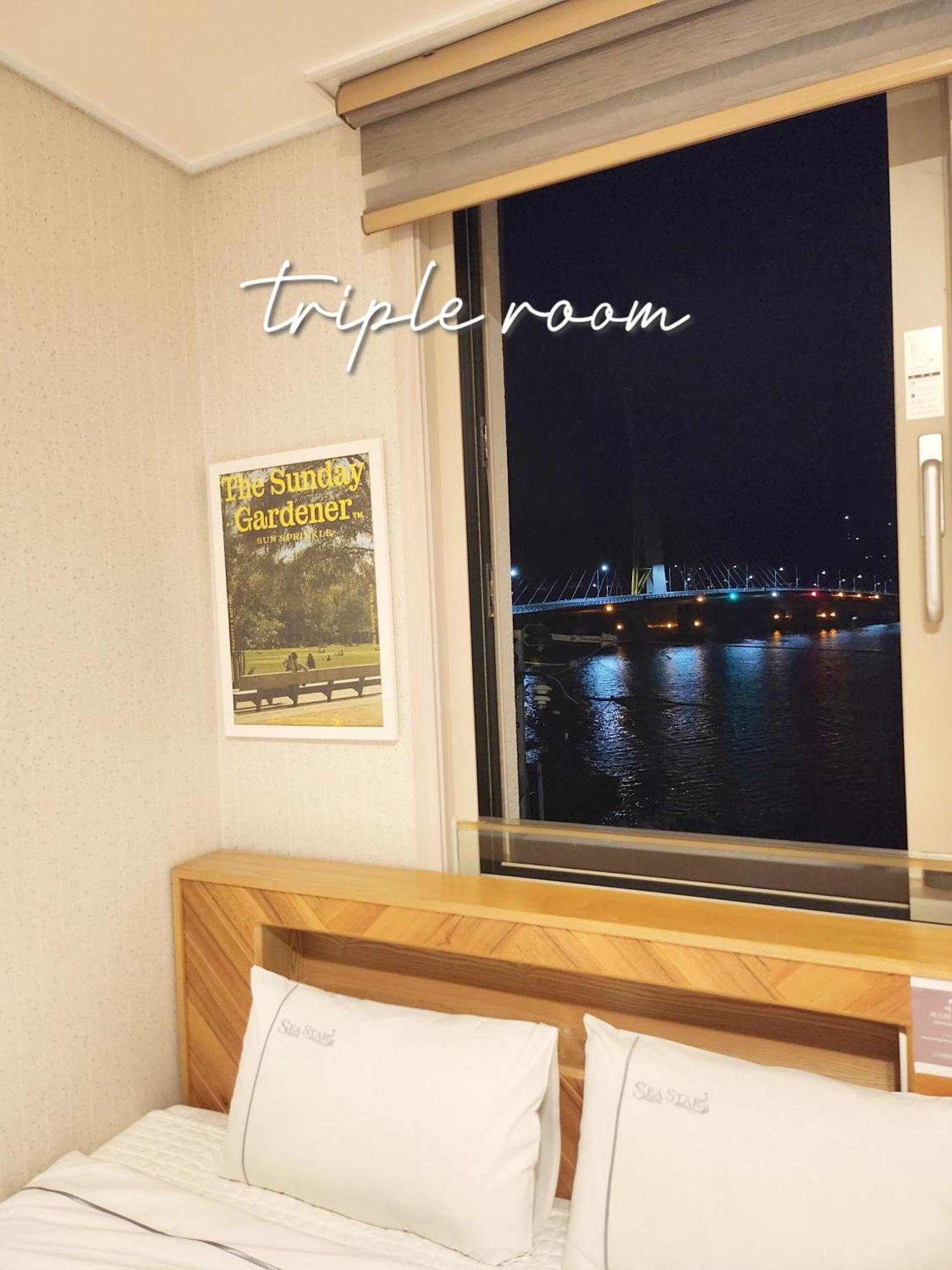 Sea Star Hostel Yeosu Extérieur photo