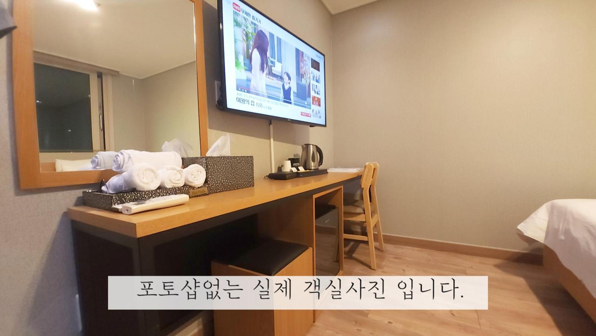 Sea Star Hostel Yeosu Extérieur photo